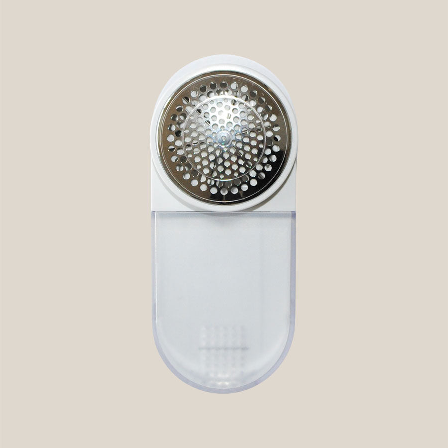 "Refresh Your Knit With PetiteKnit" - Lint Remover