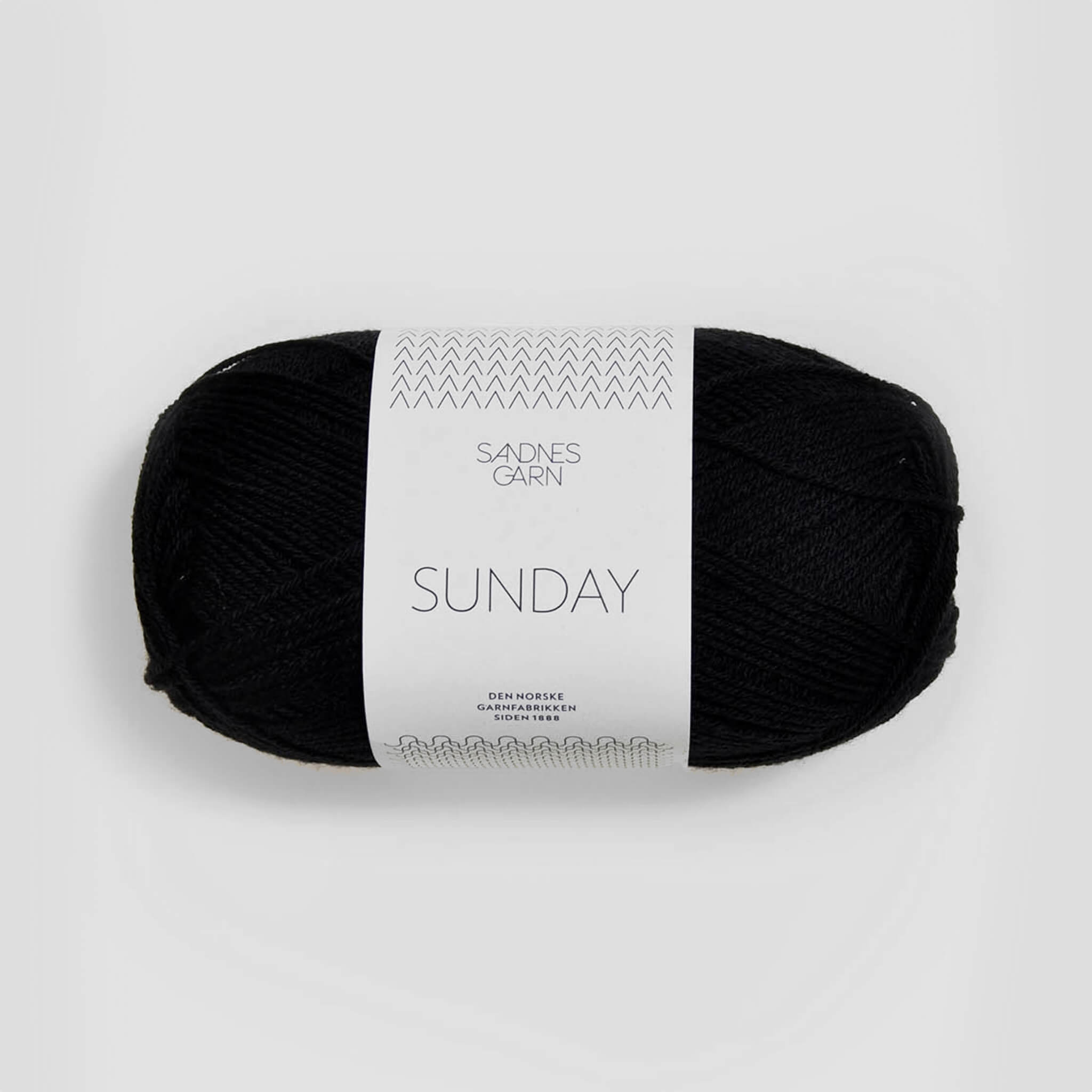 Sunday fra Sandnes Garn – blødt og ubehandlet merinouldgarn i fingering weight, perfekt til babystrik, finstrik og som følgetråd, forhandles hos Den Lille Garnbiks. 100% Merino. strikkefasthed på 28 masker på 10 cm. løbelængde på 235 meter på 50 gram. Farve 1099